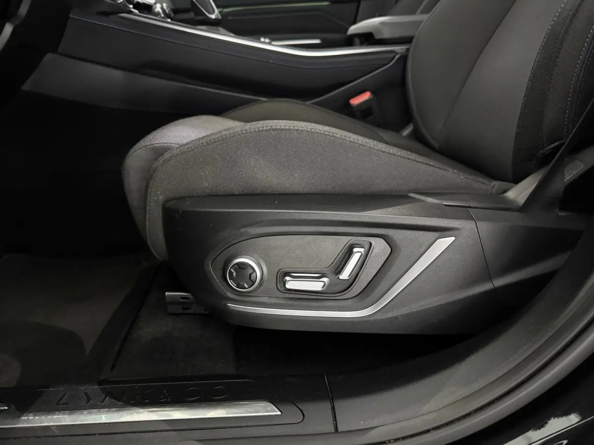 1.5 | Matte Grijs | Pano | Sfeer | 360° |  Memory | Virtual | Cruise | Carplay