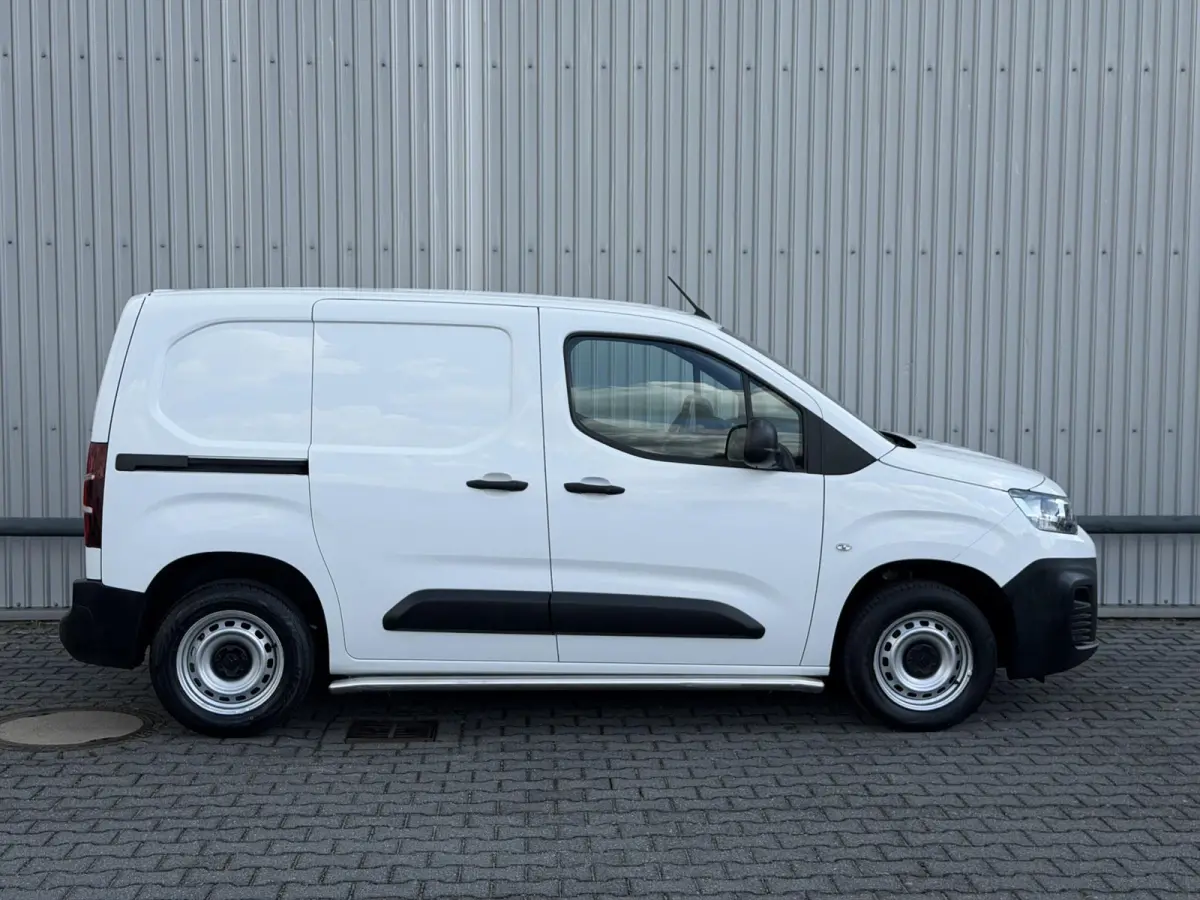 1.5 BlueHDI Control*A/C*TEL*SCHUIFDEUR*PDC*SIDEBAR