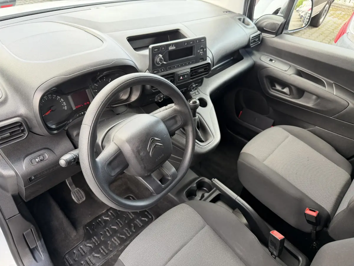 1.5 BlueHDI Control*A/C*TEL*SCHUIFDEUR*PDC*SIDEBAR