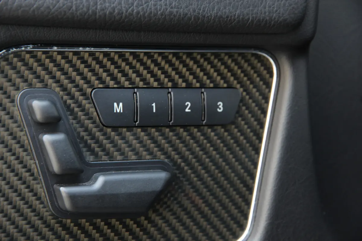 AMG 63 | Pano | Entertainment | Carbon | H/K