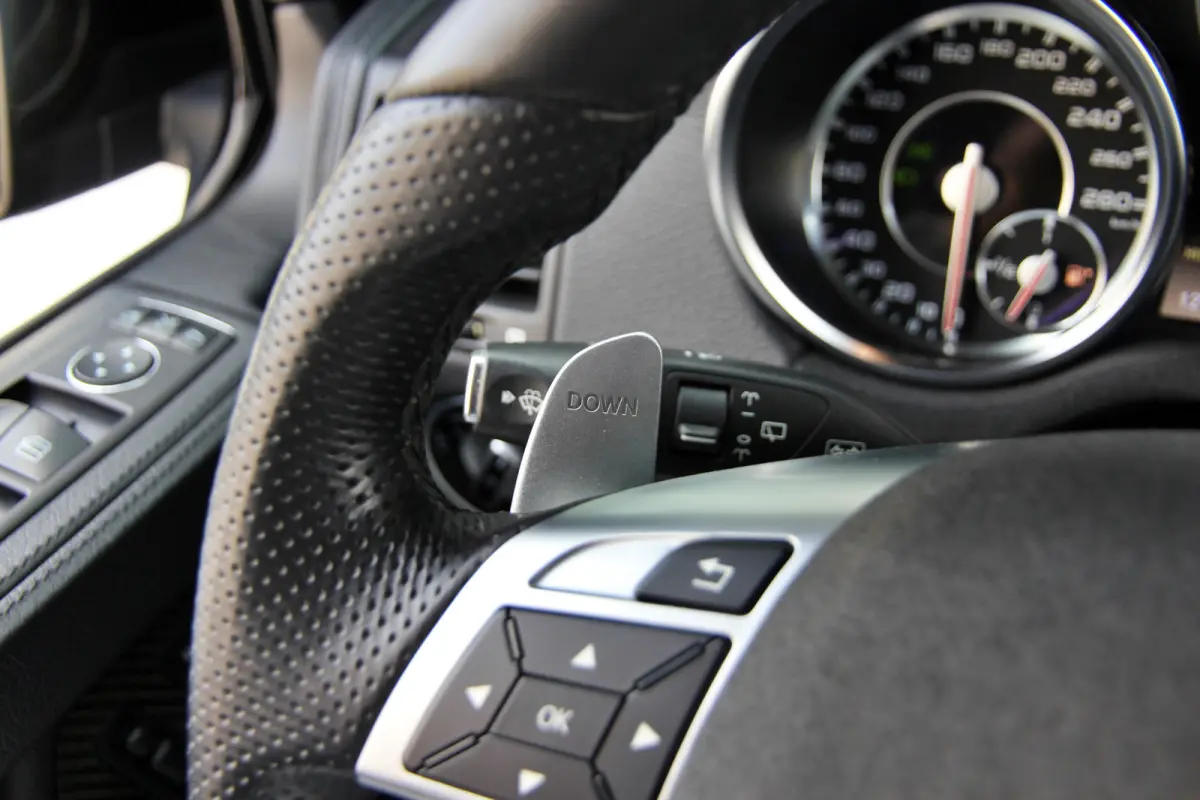 AMG 63 | Pano | Entertainment | Carbon | H/K