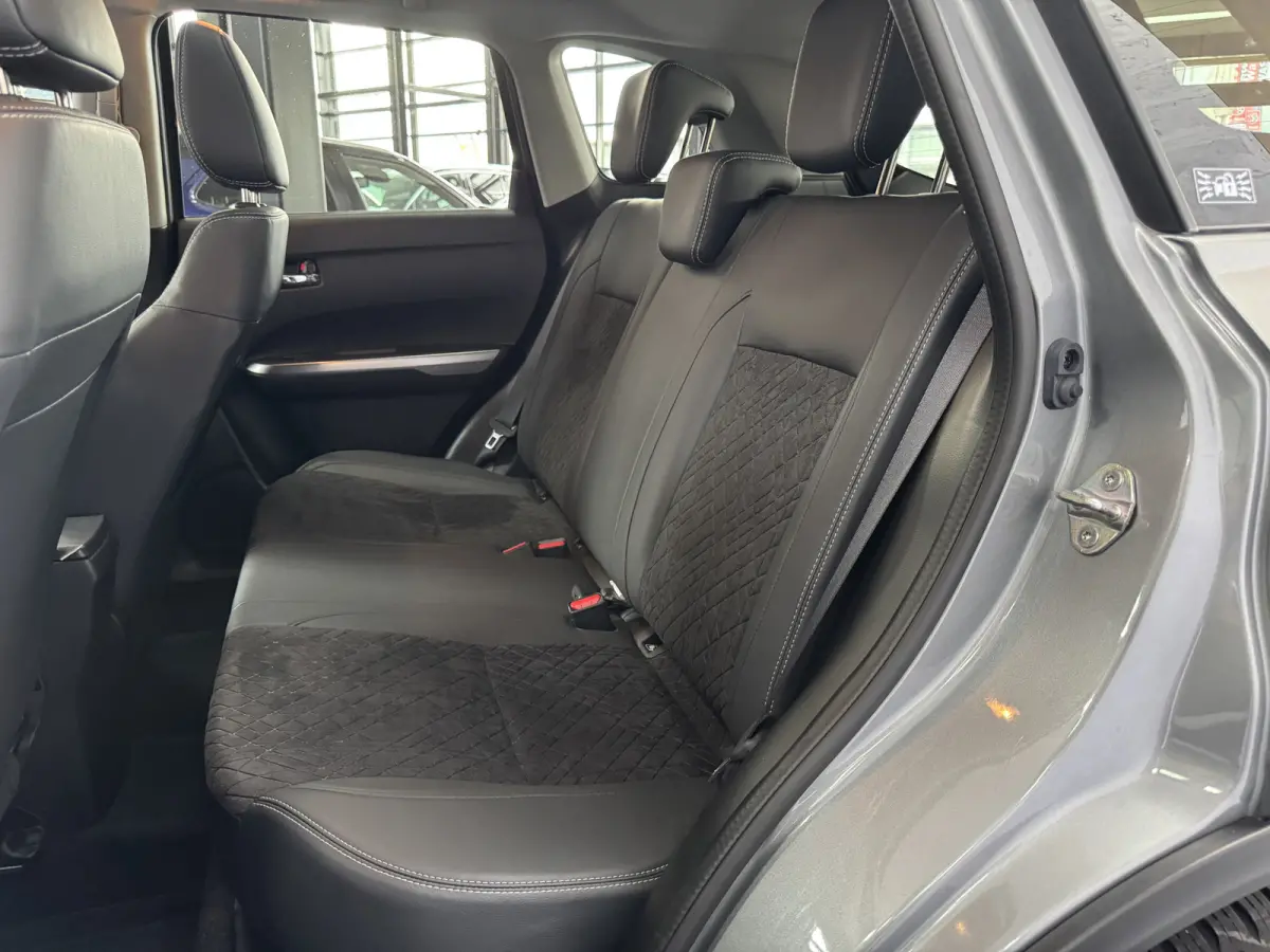 1.4 Boosterjet Style Smart Hybrid AllGrip 4x4 Pano ACC