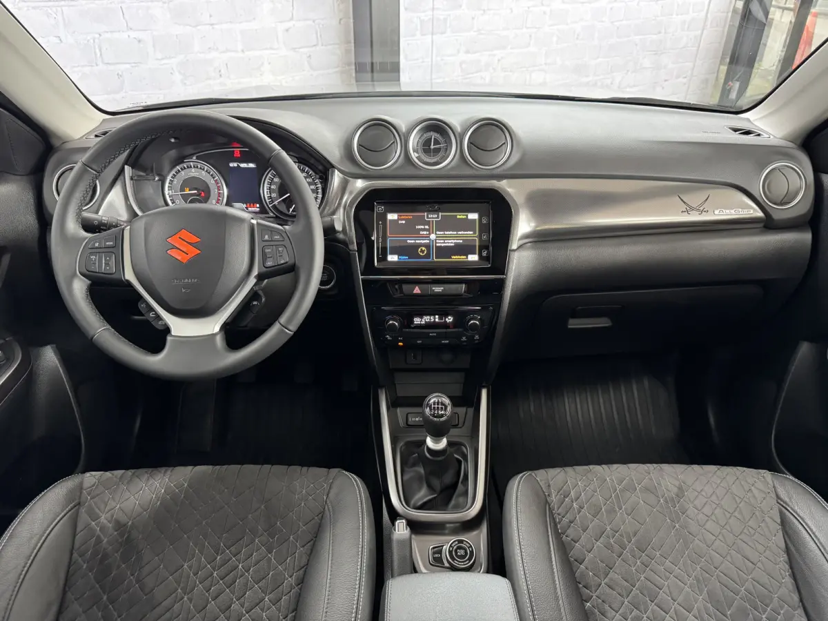 1.4 Boosterjet Style Smart Hybrid AllGrip 4x4 Pano ACC