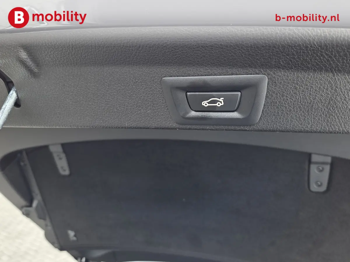 420i High Executive M-Sport Schuif/Kanteldak Head-Up | Harman/Kardon | Apple CarPlay | Achteruitrijcamera | Leer