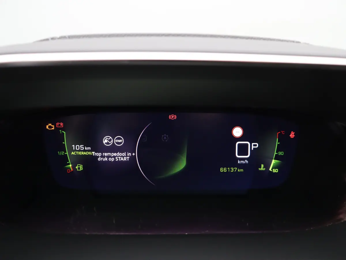 1.2 PureTech GT Pack Automaat | Cruise Control | Keyless | Camera | Climate Control | Appel Carplay/Android auto | 17" Lichtmetalen Velgen