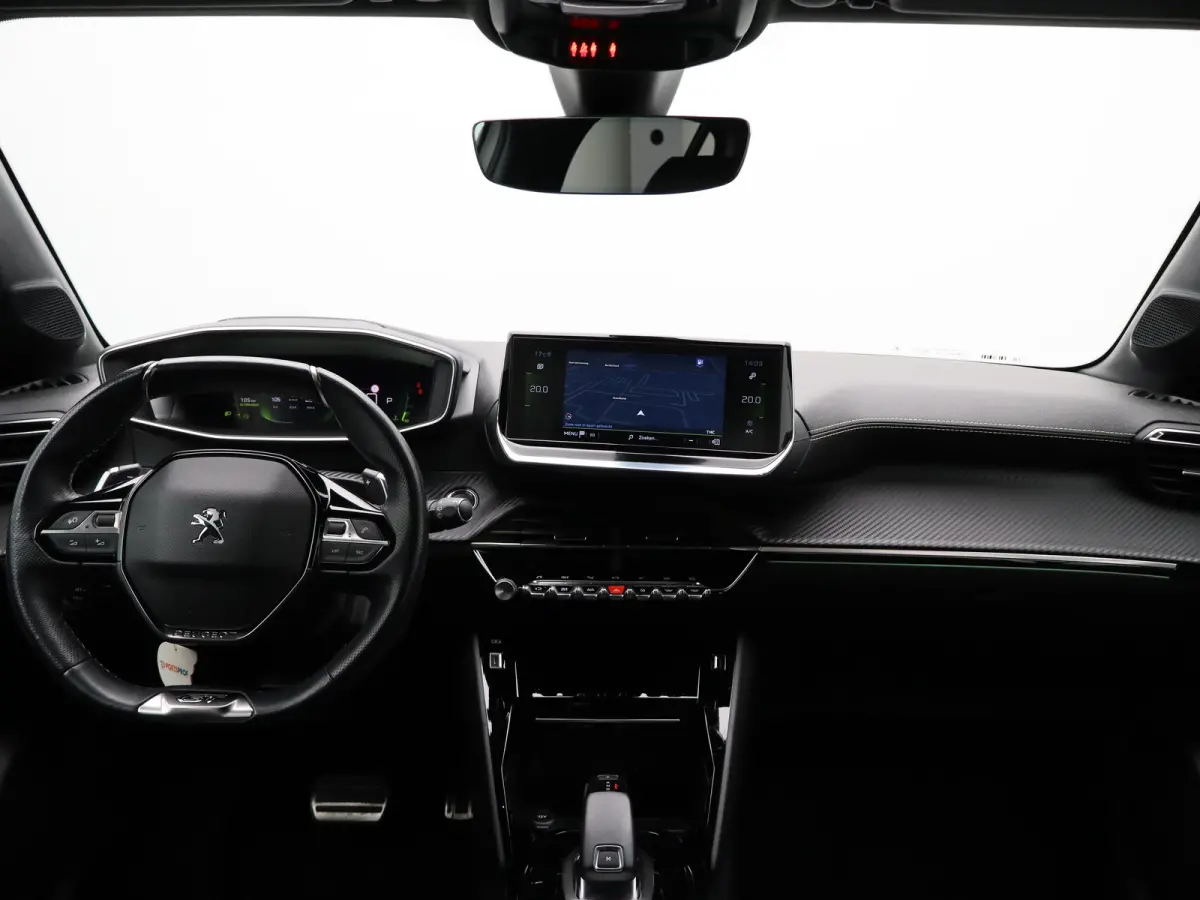 1.2 PureTech GT Pack Automaat | Cruise Control | Keyless | Camera | Climate Control | Appel Carplay/Android auto | 17" Lichtmetalen Velgen