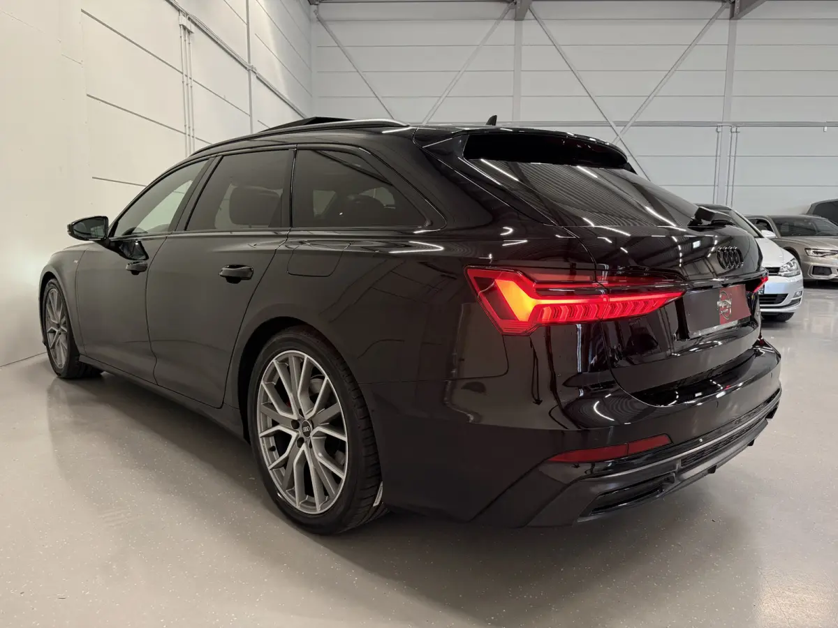 55 TFSI e quattro Competition PANO/TREKHAAK/B&O/20"/SOH 93%/MEMORY/MATRIX/ACC/CAMERA/BLACK-OPTIC/NET GROTE OH BEURT GEHAD MET RONDOM NW REMMEN/BANDEN ALLES!!/BLACK ALL BLACK