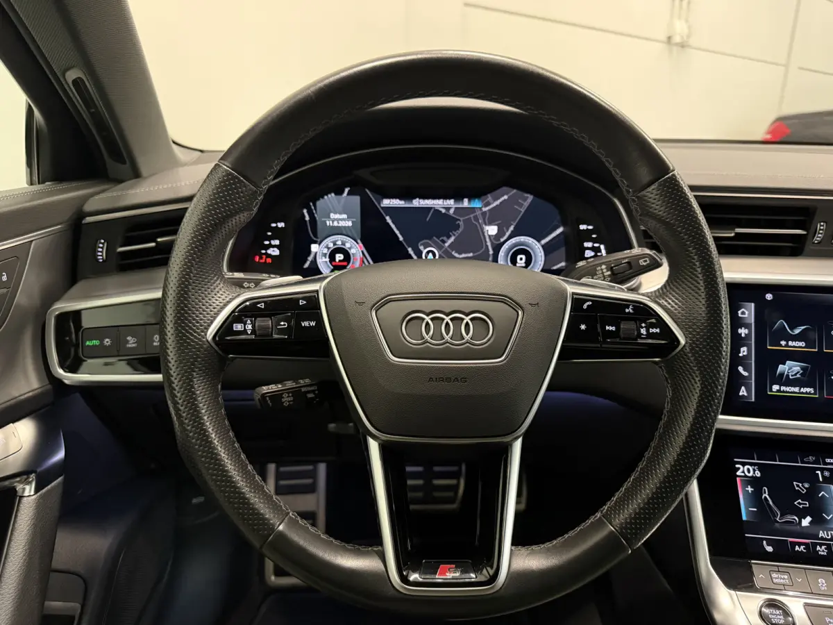 55 TFSI e quattro Competition PANO/TREKHAAK/B&O/20"/SOH 93%/MEMORY/MATRIX/ACC/CAMERA/BLACK-OPTIC/NET GROTE OH BEURT GEHAD MET RONDOM NW REMMEN/BANDEN ALLES!!/BLACK ALL BLACK