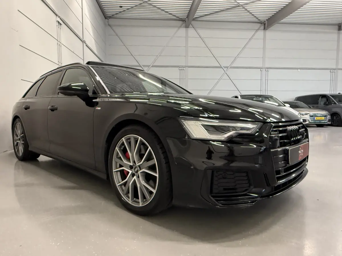 55 TFSI e quattro Competition PANO/TREKHAAK/B&O/20"/SOH 93%/MEMORY/MATRIX/ACC/CAMERA/BLACK-OPTIC/NET GROTE OH BEURT GEHAD MET RONDOM NW REMMEN/BANDEN ALLES!!/BLACK ALL BLACK