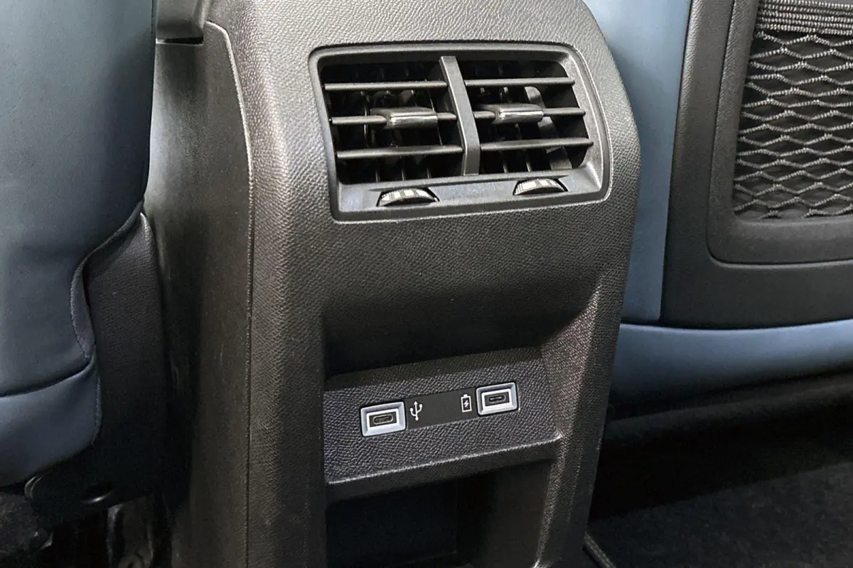 1.6 HYbrid 225 GT Pack Business Pano Leder Trekhaak Stuur-Stoelverwarming