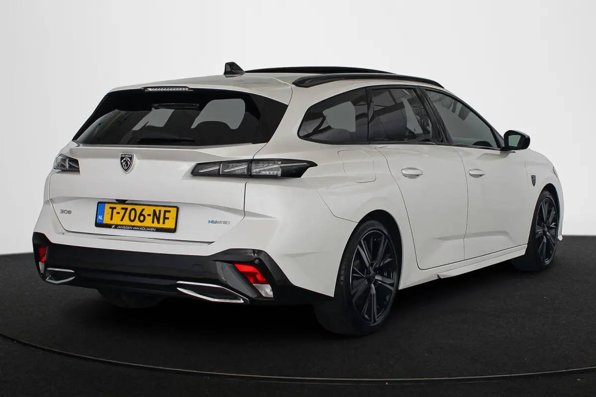 1.6 HYbrid 225 GT Pack Business Pano Leder Trekhaak Stuur-Stoelverwarming