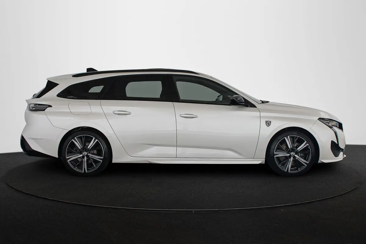 1.6 HYbrid 225 GT Pack Business Pano Leder Trekhaak Stuur-Stoelverwarming