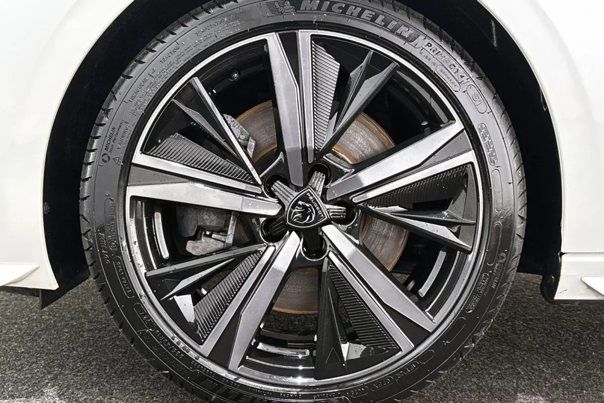 1.6 HYbrid 225 GT Pack Business Pano Leder Trekhaak Stuur-Stoelverwarming