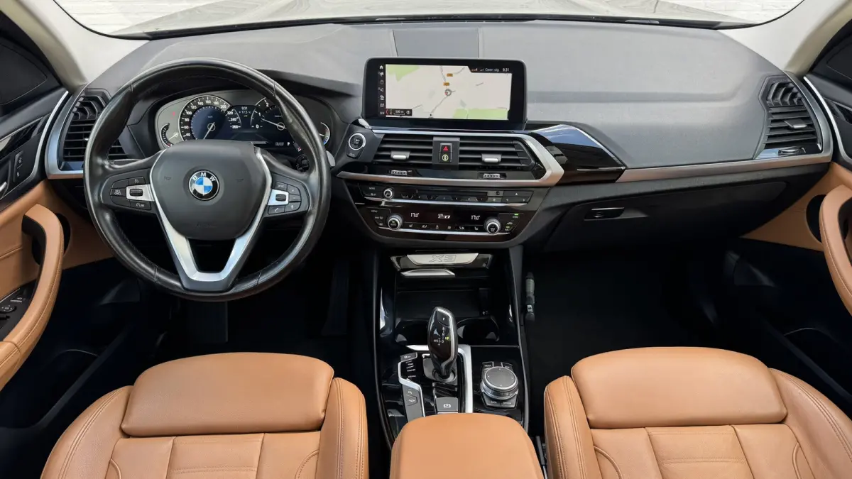 XDrive20i High Executive Pano Trekhaak clima Automaat Lederbekl 4WD