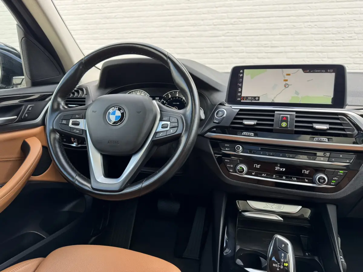 XDrive20i High Executive Pano Trekhaak clima Automaat Lederbekl 4WD