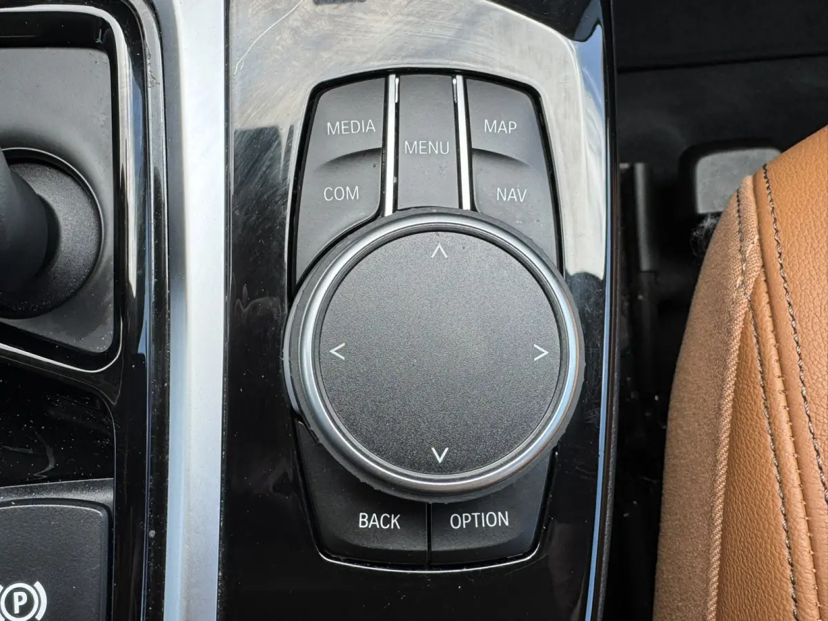 XDrive20i High Executive Pano Trekhaak clima Automaat Lederbekl 4WD