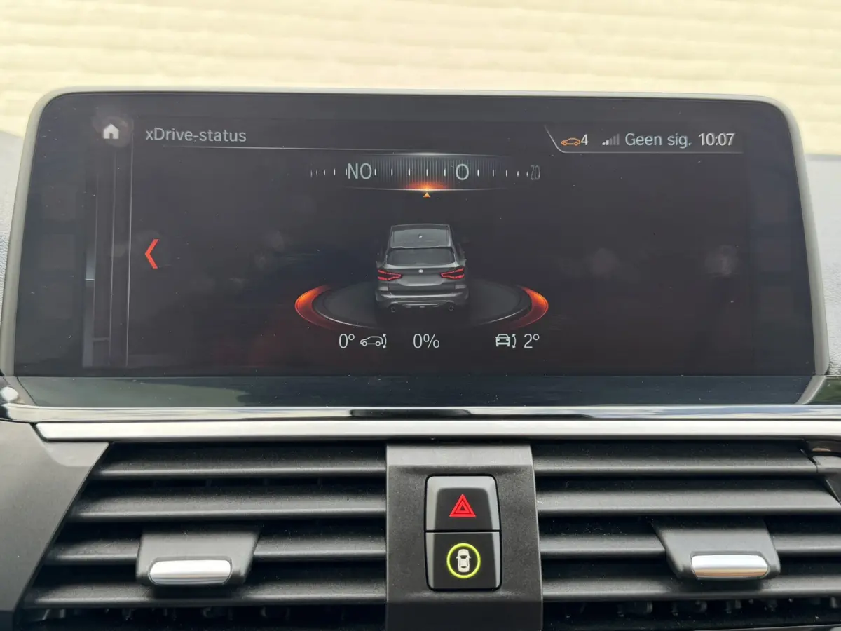 XDrive20i High Executive Pano Trekhaak clima Automaat Lederbekl 4WD