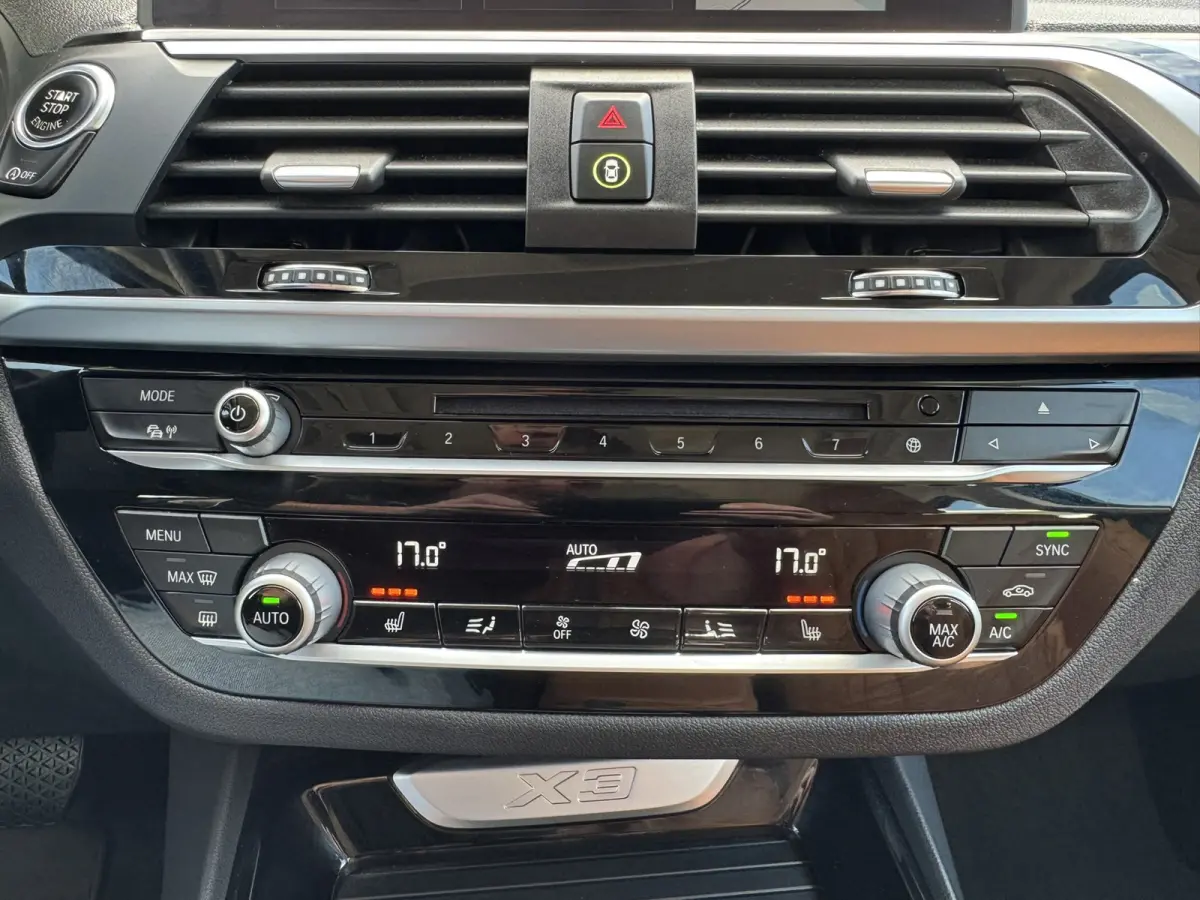 XDrive20i High Executive Pano Trekhaak clima Automaat Lederbekl 4WD