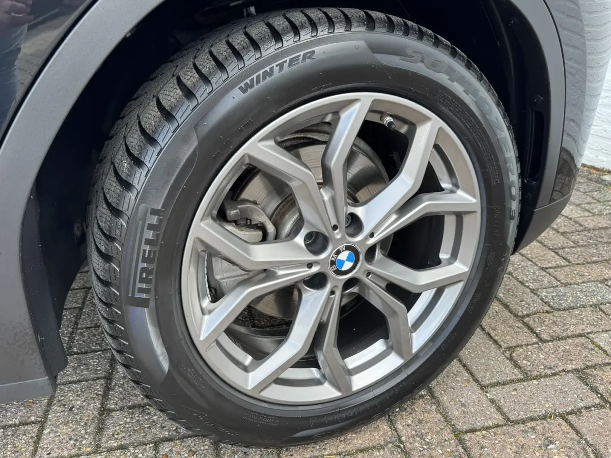 XDrive20i High Executive Pano Trekhaak clima Automaat Lederbekl 4WD