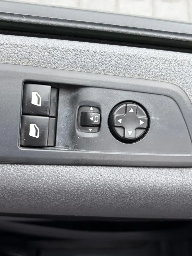2.0 HDI 180*AUTOM.*NAVI*CRUISE*CAM*TEL*LED*PDC*