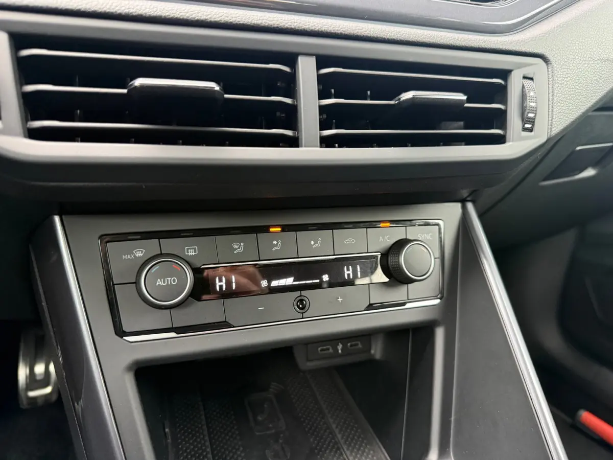 1.0 TSI Highline Business R - Navi - Parkeerhulp - Climate - Org.NL