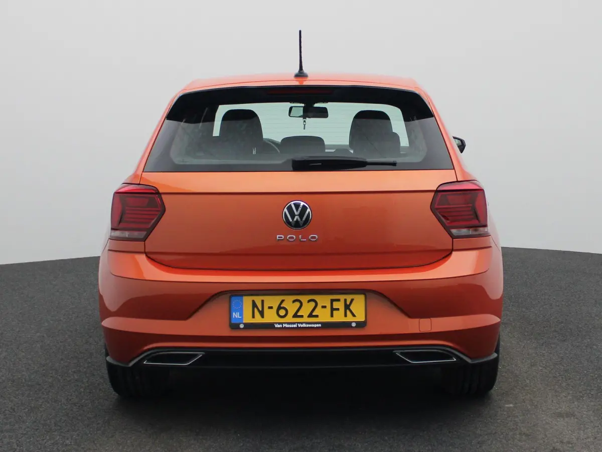1.0 TSI R-Line | 95 PK | Keyless | Bonneville Velgen | Digital Cockpit PRO | Apple Carplay / Android Auto | Climatronic (Automatische Airco)