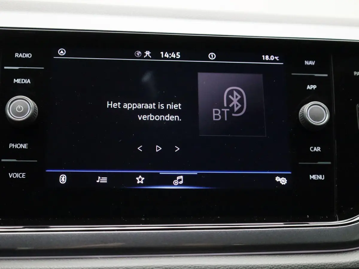 1.0 TSI R-Line | 95 PK | Keyless | Bonneville Velgen | Digital Cockpit PRO | Apple Carplay / Android Auto | Climatronic (Automatische Airco)
