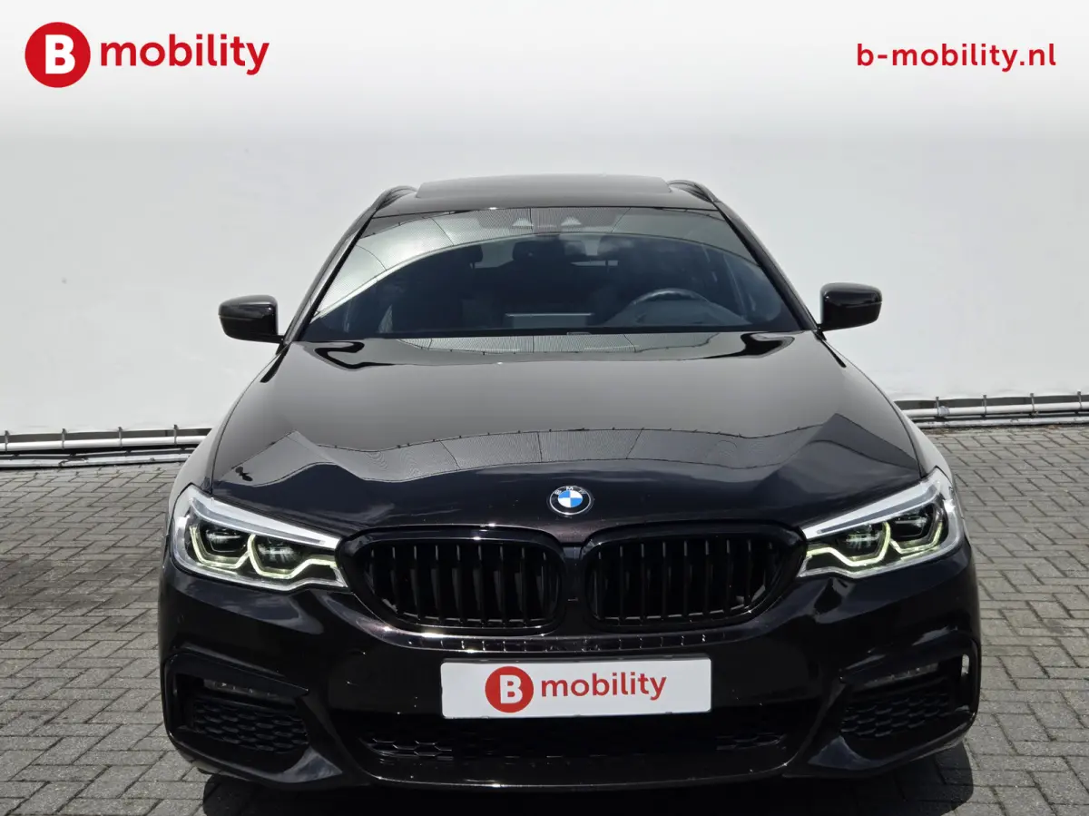 530i High Executive M-Sport 'Almadinbraun' Head-Up Trekhaak NL Auto! | Panoramadak | Achteruitrijcamera | Comfortstoelen | Stoelverwarming