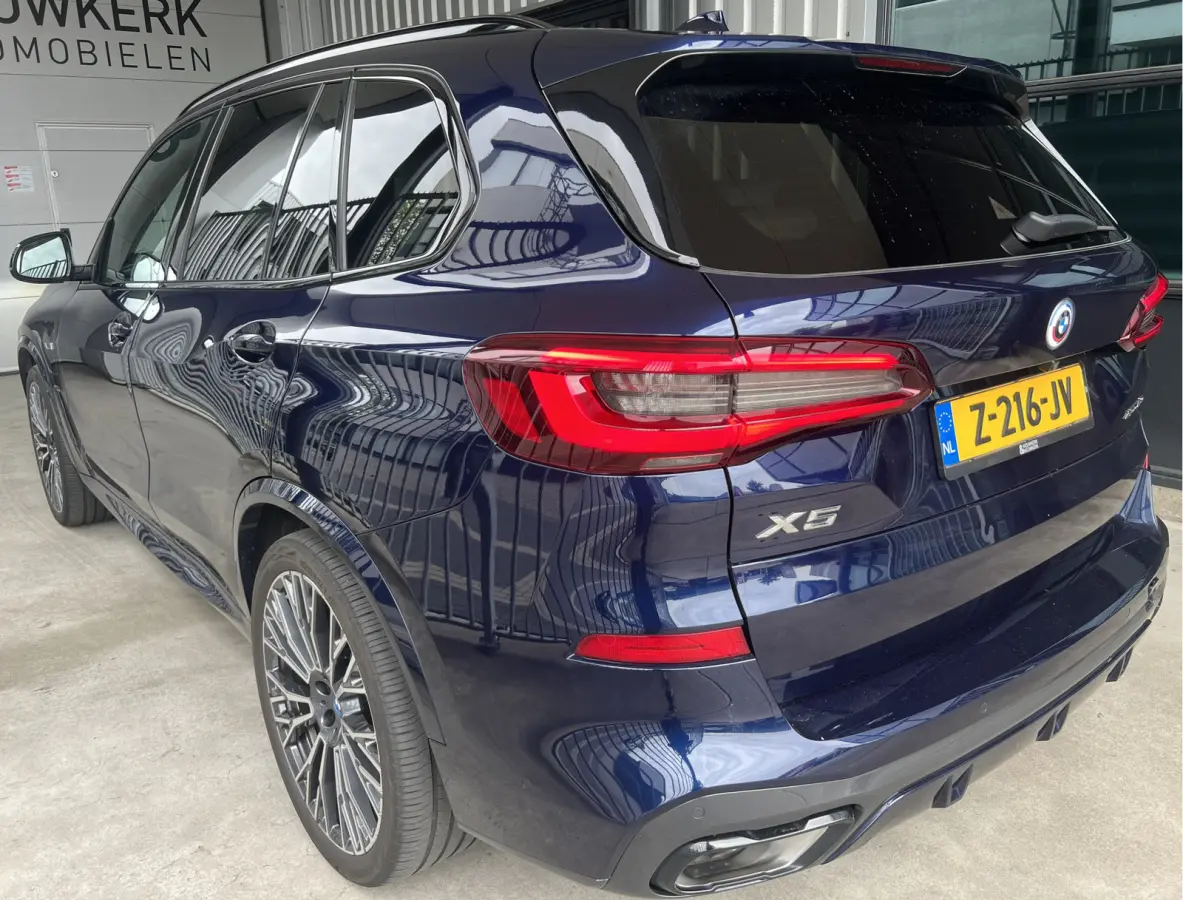 xDrive45e High Executive M-Sport | VOL | SCHUIF/KANTELDAK | HEAD-UP DISPLAY | HARMAN/KARDON | TREKHAAK | 360 CAMERA | LEDER | CARPLAY/ANDROID | LMV 22'' | NAVI | STOELVERWARMING | ELKTR. MEM