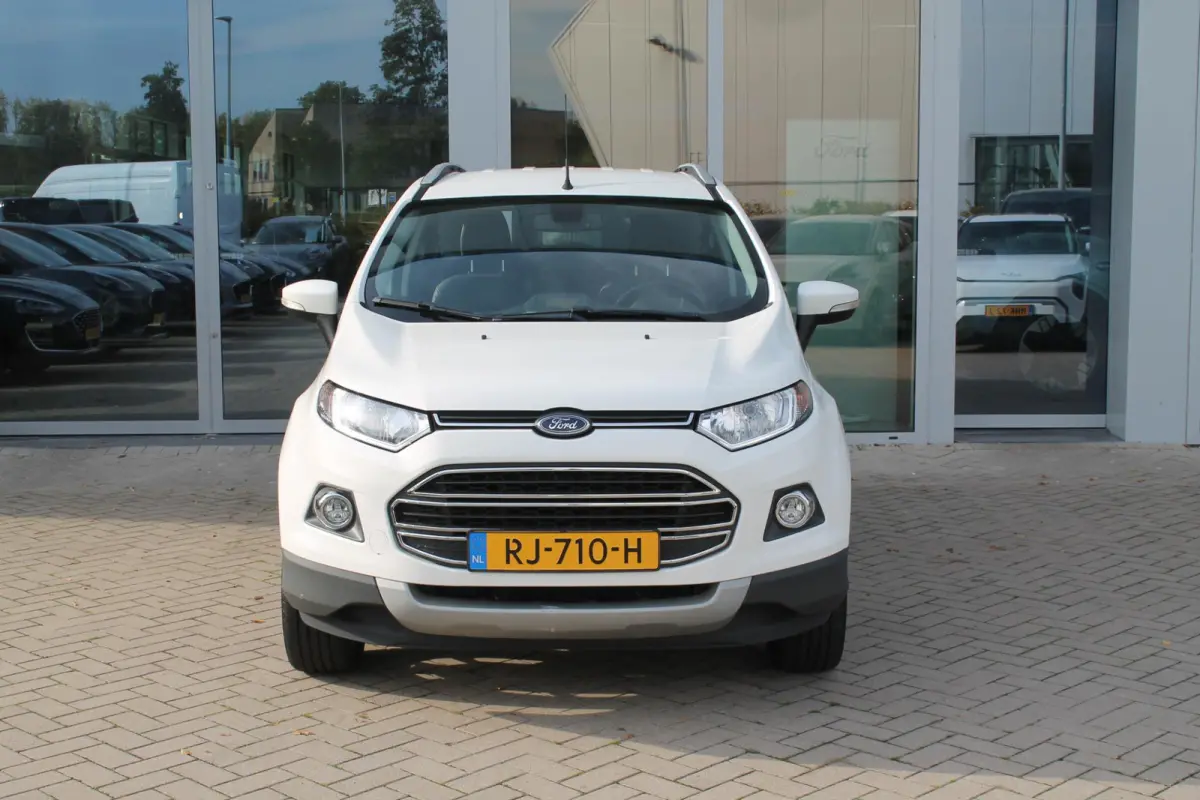 1.0 EcoBoost Titanium | Cruise Control | Stoelverwarming | Voorruit verwarming | Camera | Trekhaak | Parkeersensoren achter |