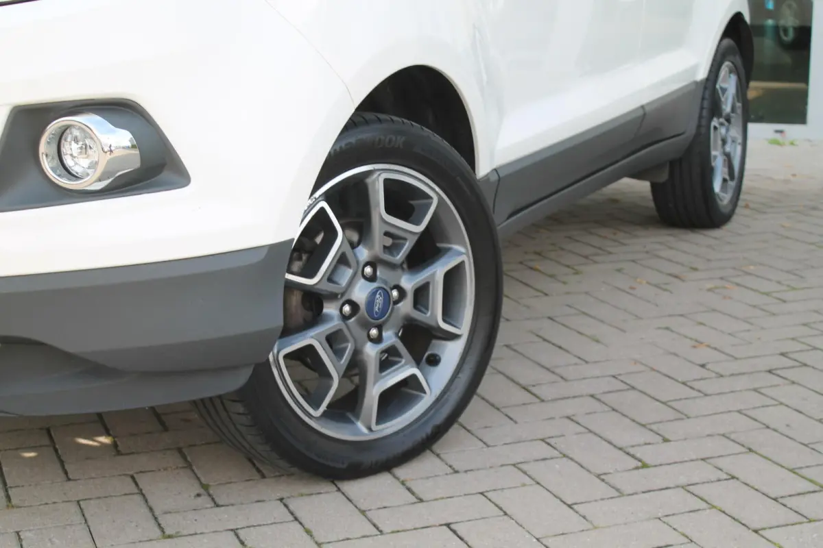 1.0 EcoBoost Titanium | Cruise Control | Stoelverwarming | Voorruit verwarming | Camera | Trekhaak | Parkeersensoren achter |
