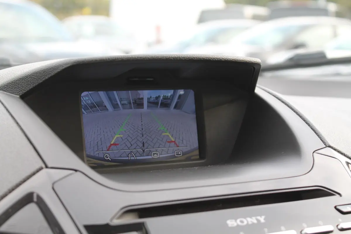 1.0 EcoBoost Titanium | Cruise Control | Stoelverwarming | Voorruit verwarming | Camera | Trekhaak | Parkeersensoren achter |