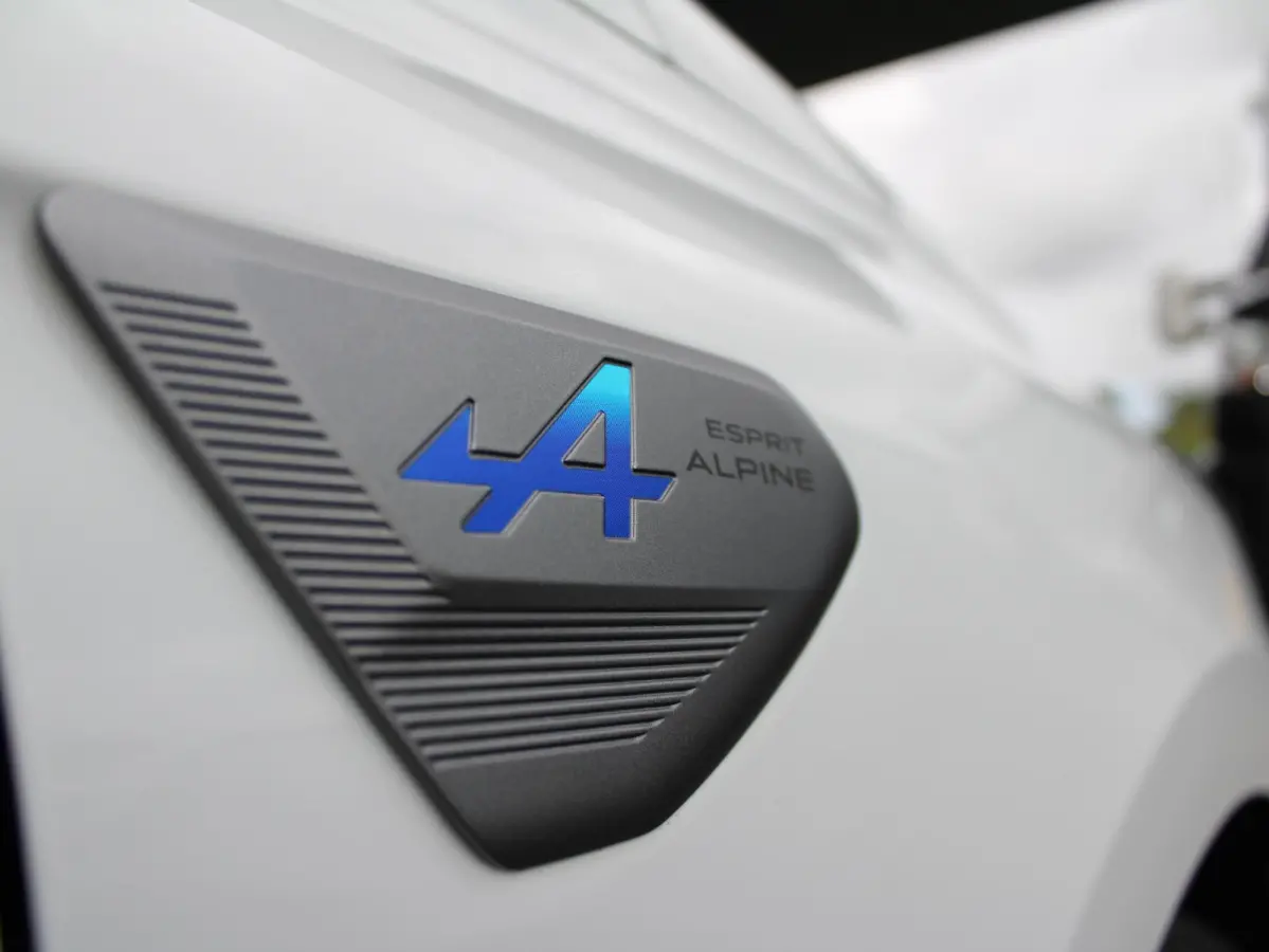 1.6 E-Tech Full Hybrid 145 Esprit Alpine