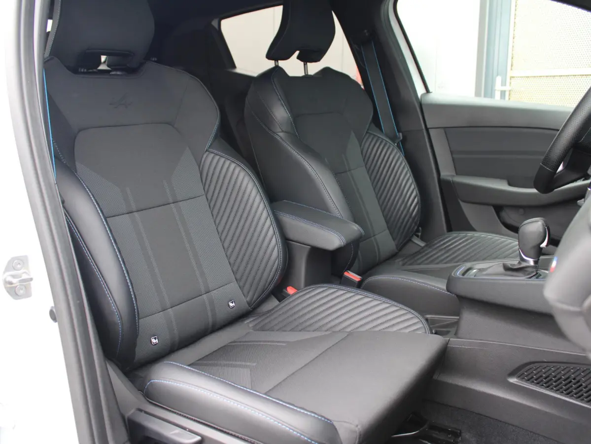 1.6 E-Tech Full Hybrid 145 Esprit Alpine
