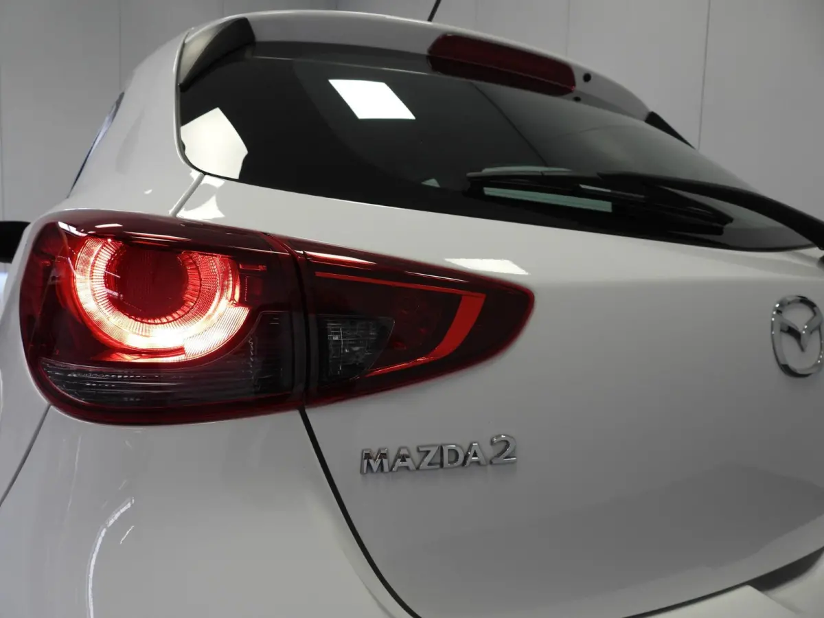 1.5 Skyactiv-G Comfort NAVI/AIRCO/CRUISE/LED!