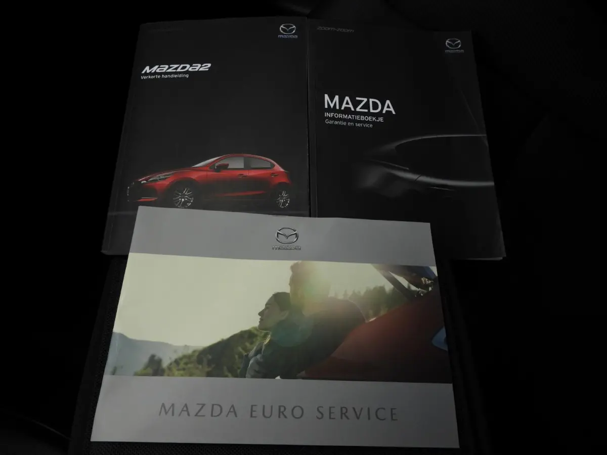 1.5 Skyactiv-G Comfort NAVI/AIRCO/CRUISE/LED!