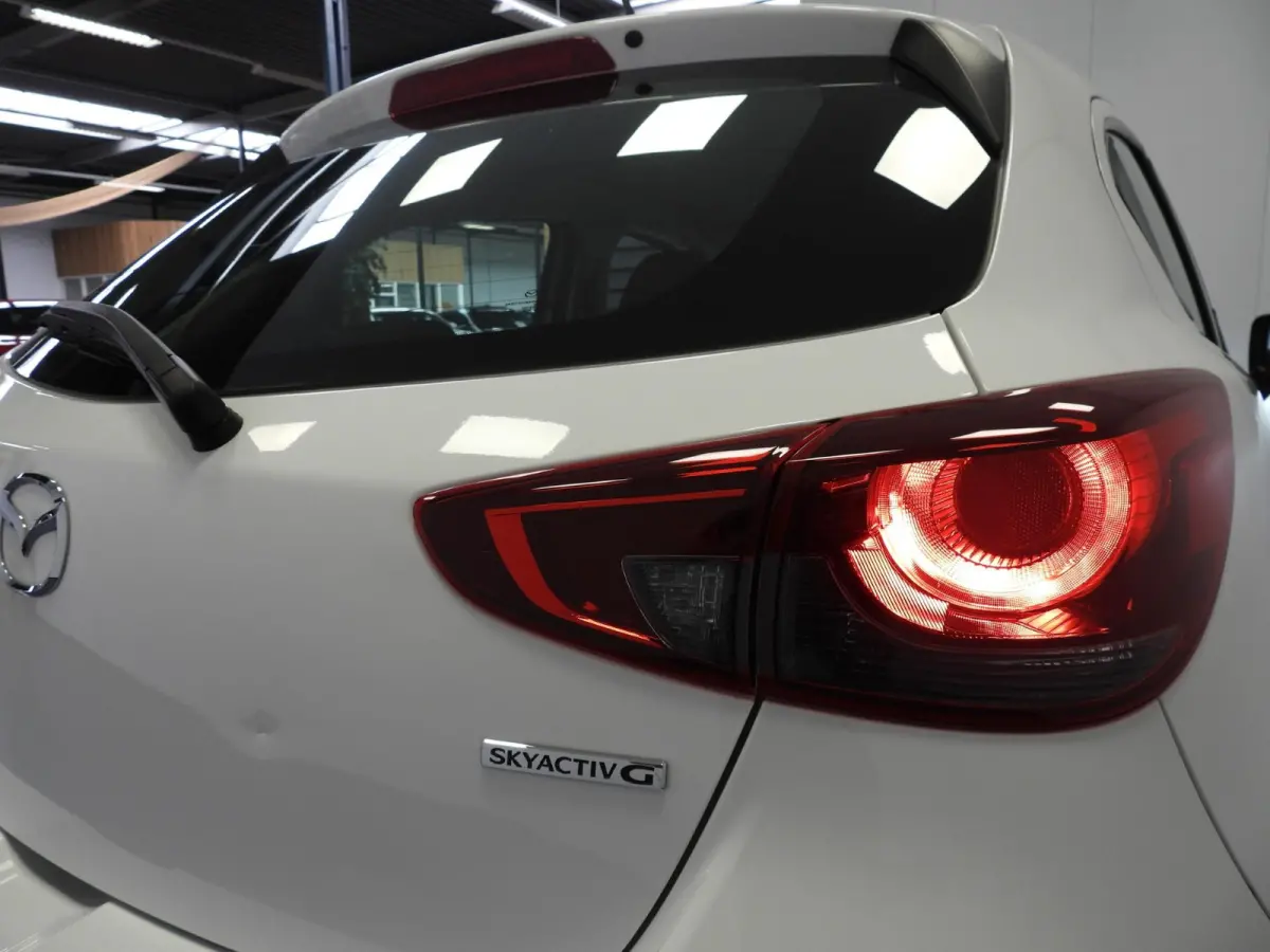 1.5 Skyactiv-G Comfort NAVI/AIRCO/CRUISE/LED!