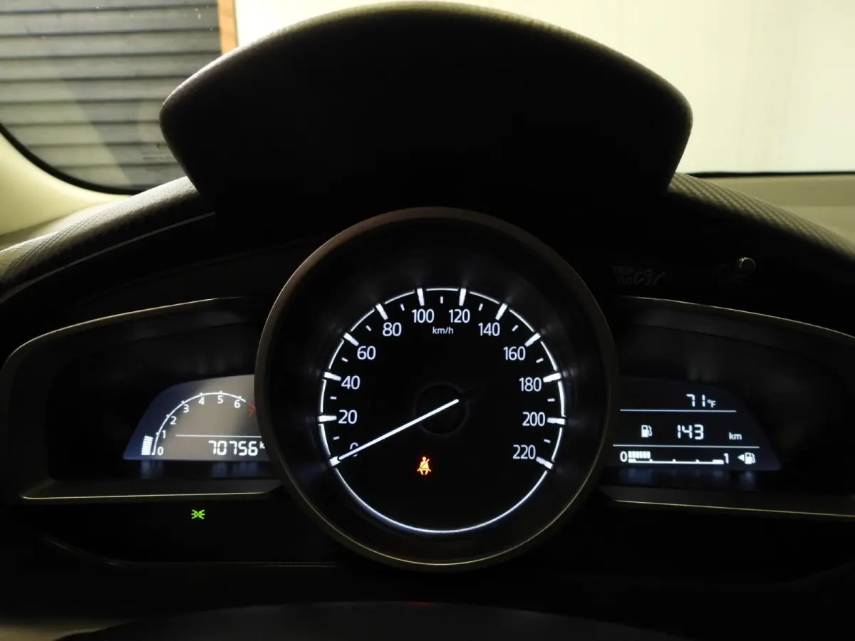 1.5 Skyactiv-G Comfort NAVI/AIRCO/CRUISE/LED!