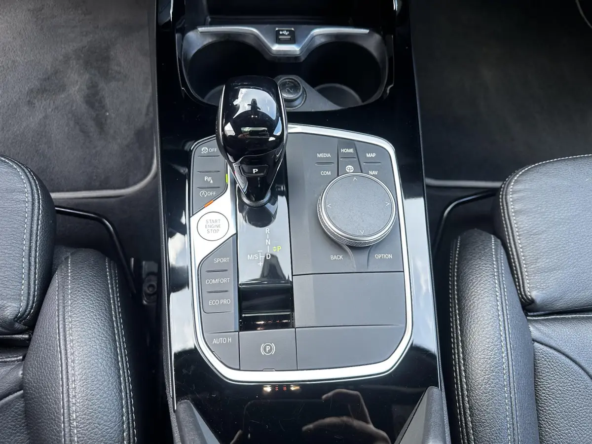 118i Executive Luxury NL Panodak|Leder|sport|HiFi