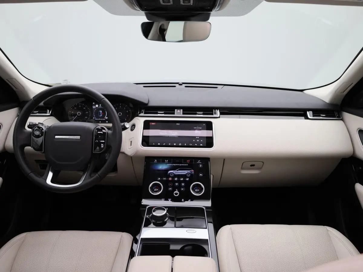 2.0 P250 Turbo AWD | PANORAMADAK | CAMERA | TREKHAAK | STOELVERWARMING & VENTILATIE | MERIDIAN AUDIO | LEER | NAVIGATIE | KEYLESS |