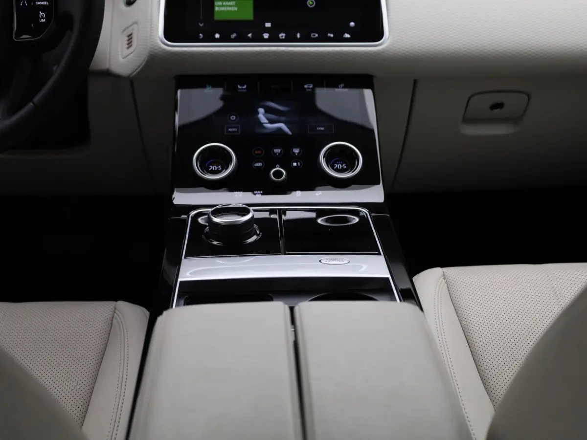 2.0 P250 Turbo AWD | PANORAMADAK | CAMERA | TREKHAAK | STOELVERWARMING & VENTILATIE | MERIDIAN AUDIO | LEER | NAVIGATIE | KEYLESS |