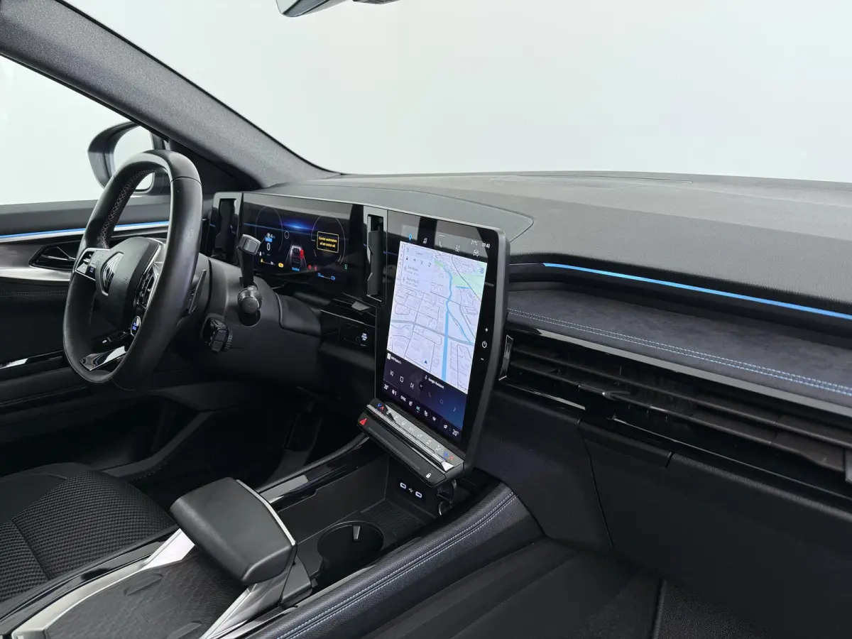 techno esprit Alpine E-Tech full hybrid 200 | Trekhaak | Stoelverwarming | Panoramadak |