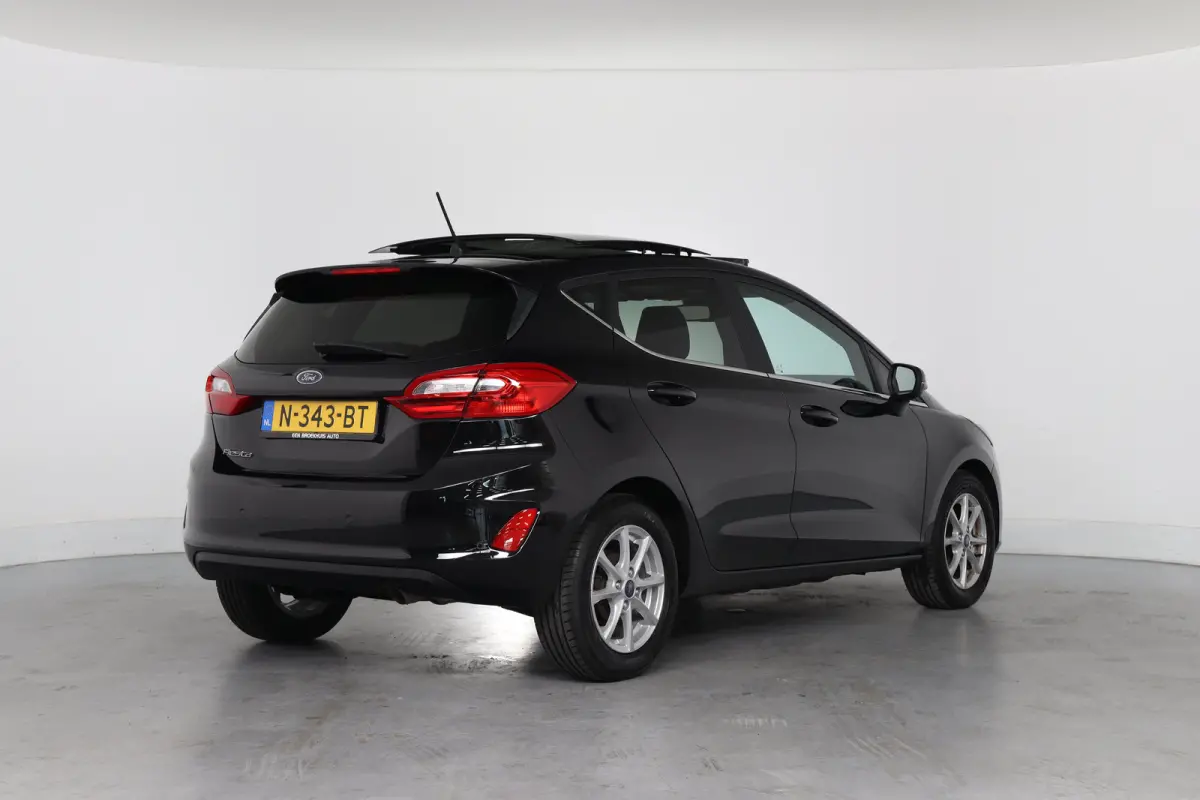 1.0 EcoBoost Titanium | Dealer Onderhouden! | Open Dak | Winterpakket | Navi By App | Clima | Parkeersensoren | DAB | Cruise Control | Lichtmetalen Velgen