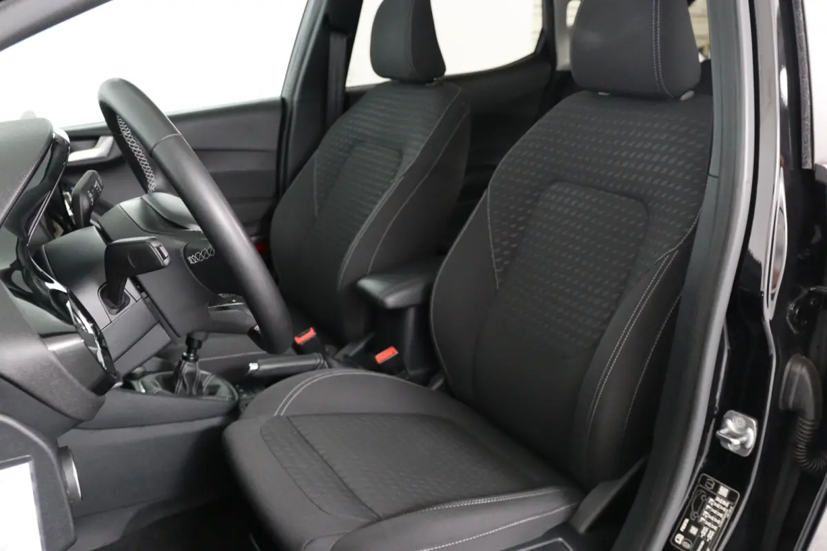 1.0 EcoBoost Titanium | Dealer Onderhouden! | Open Dak | Winterpakket | Navi By App | Clima | Parkeersensoren | DAB | Cruise Control | Lichtmetalen Velgen