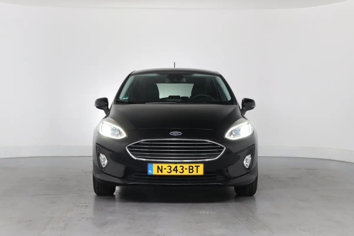 1.0 EcoBoost Titanium | Dealer Onderhouden! | Open Dak | Winterpakket | Navi By App | Clima | Parkeersensoren | DAB | Cruise Control | Lichtmetalen Velgen