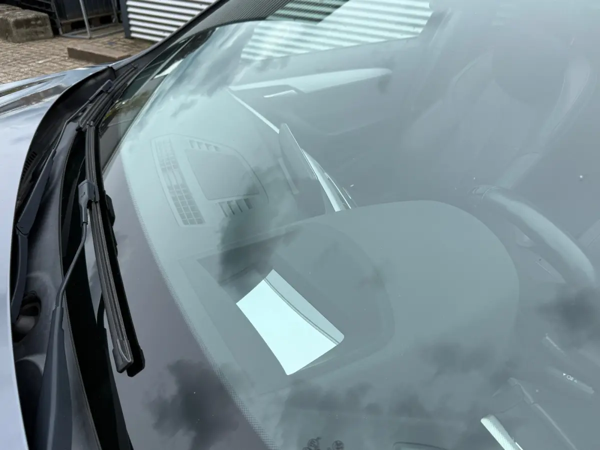 SDrive20i High Executive Edition / Panorama / M PAKKET / HeadUp / LEER / VOLLE AUTO