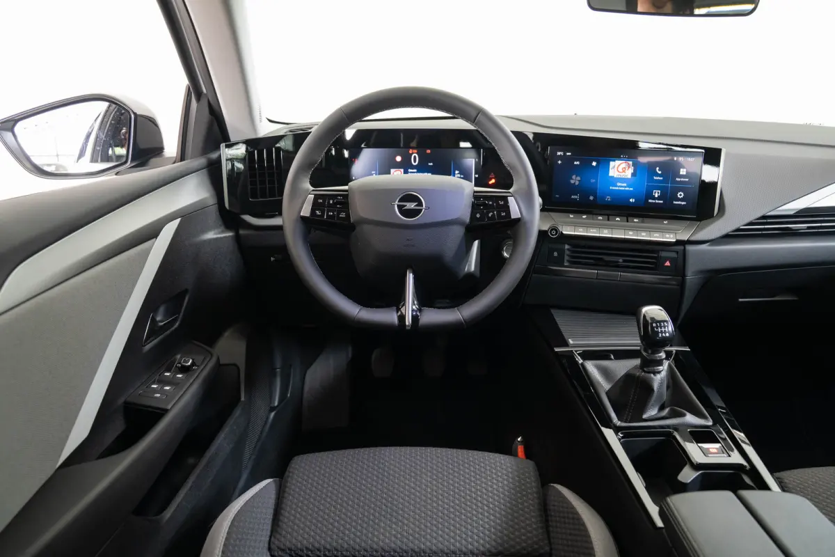 1.2 Turbo Business Edition | Camera | Navigatie | Climate Controle | Stoel & Stuurverwarming | Apple Carplay & Android Auto |