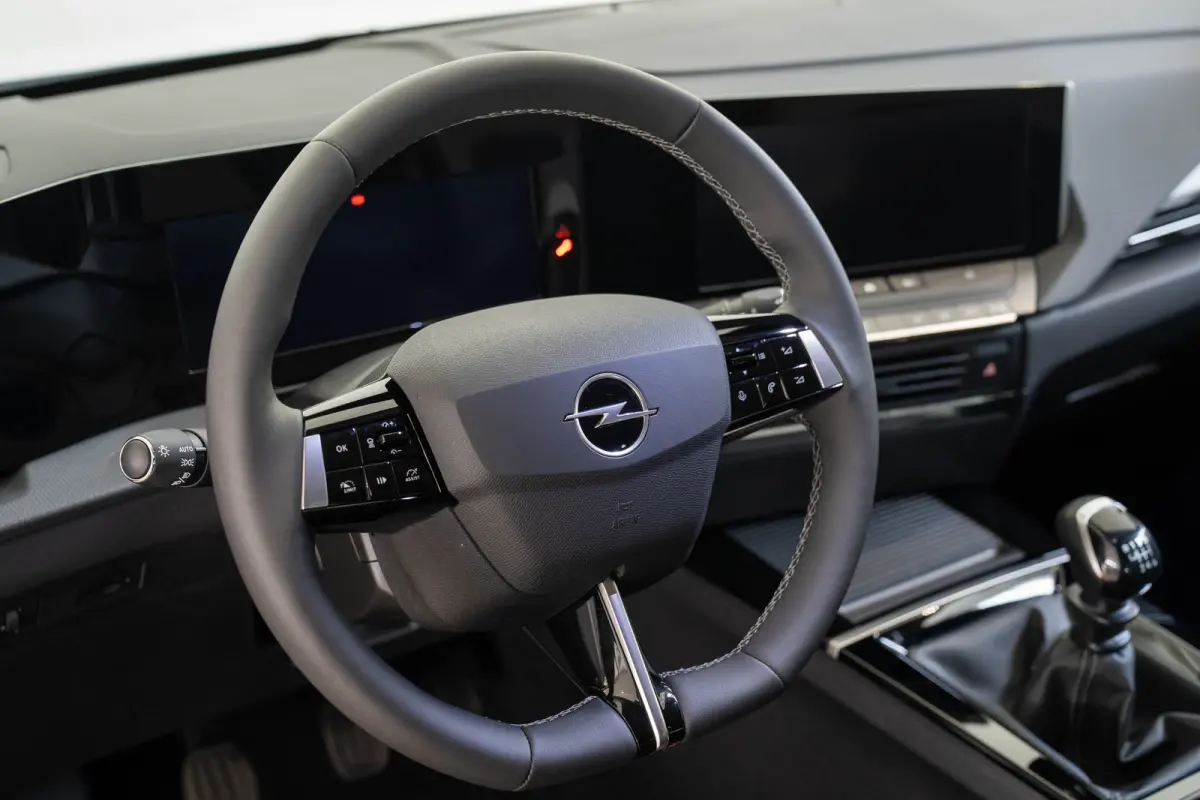 1.2 Turbo Business Edition | Camera | Navigatie | Climate Controle | Stoel & Stuurverwarming | Apple Carplay & Android Auto |