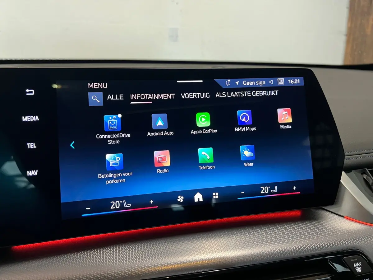 XDrive25e - Panorama - Trekhaak - Memory