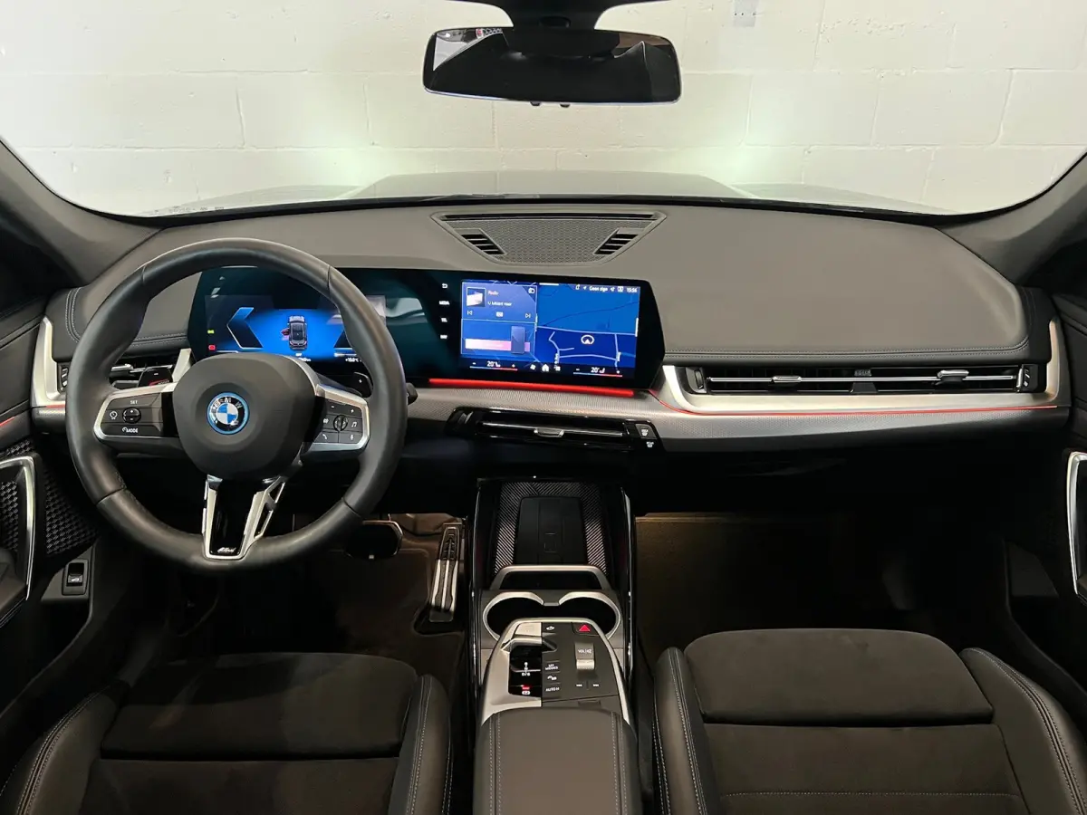 XDrive25e - Panorama - Trekhaak - Memory